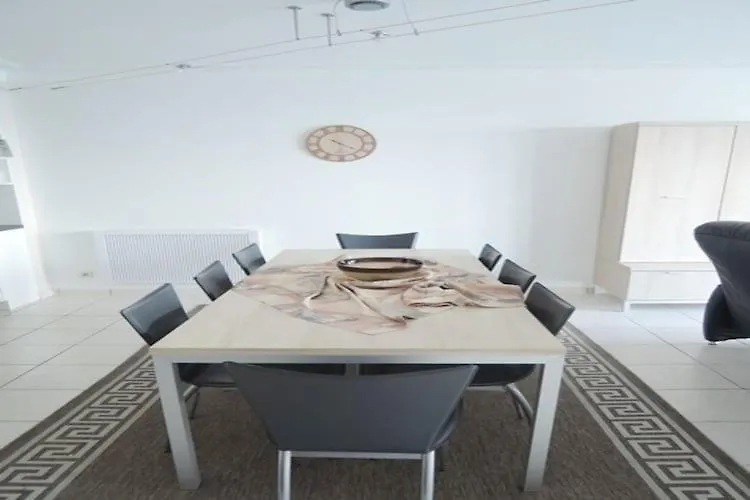 Apartment With Sea View In 米德尔克尔克